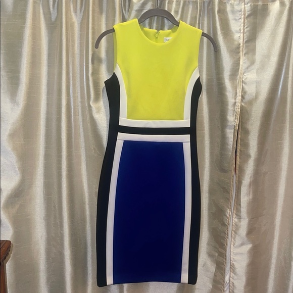 Dress - Picture 1 of 6